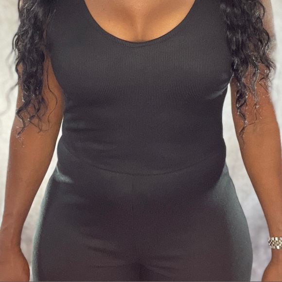 ONE PIECE!NEW WITH TAGS - Picture 2 of 4